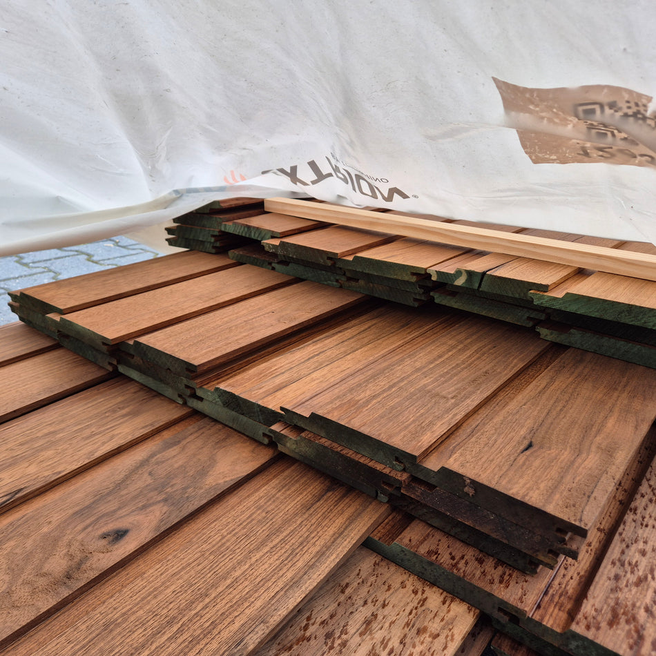 Thermo Frake Channelsiding 2150-2450-4550x141-130x20mm