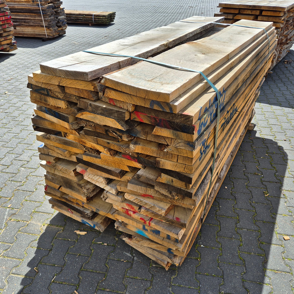 Partij Duits Eiken Schaaldelen 2250-2650x200-550x40-42mm Windgedroogd