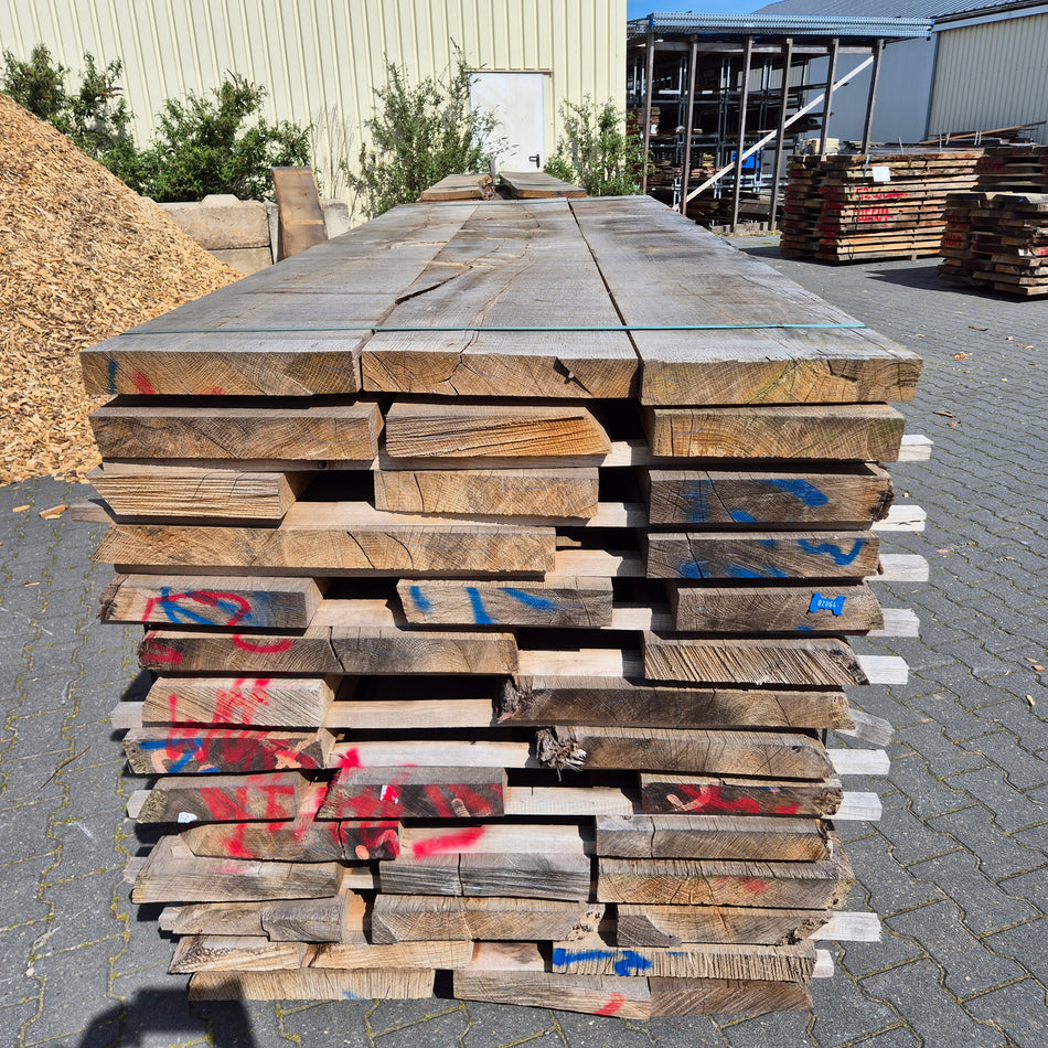 Partij Duits Eiken Schaaldelen 3100-3000x500-300x55mm Windgedroogd