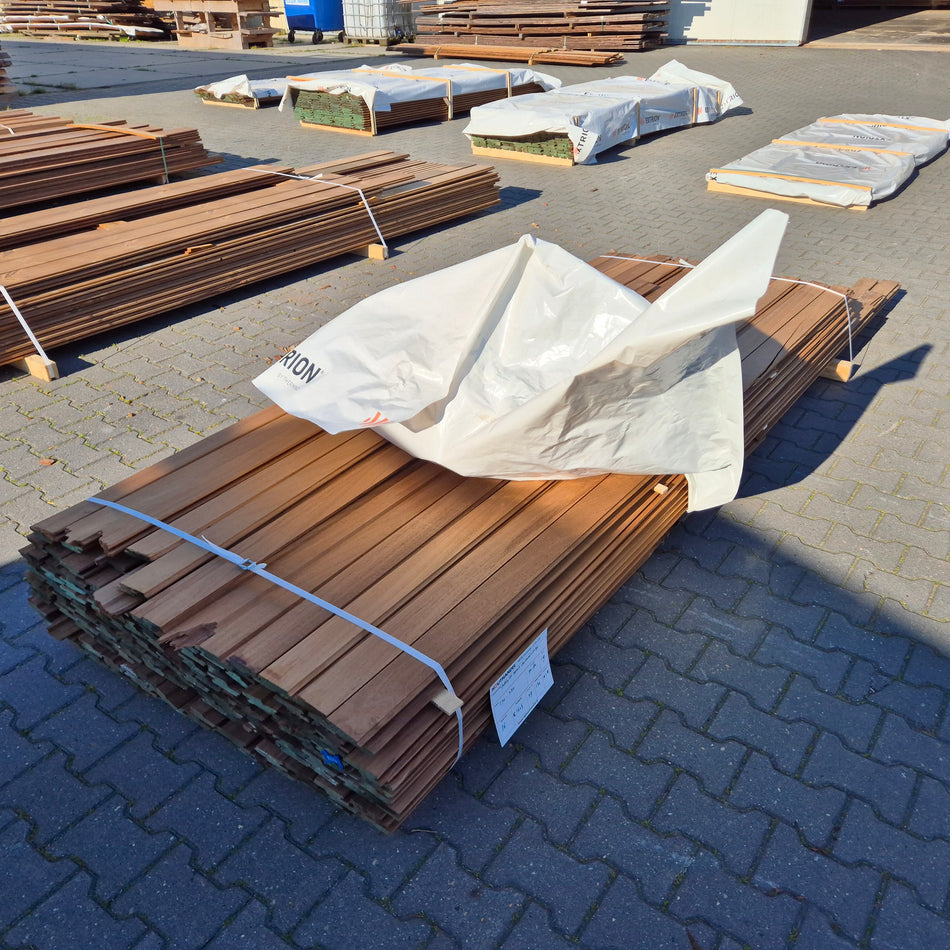 Thermo Ayous Planken channelsiding Diverse lengte van 1400tot3700x80-90x19mm