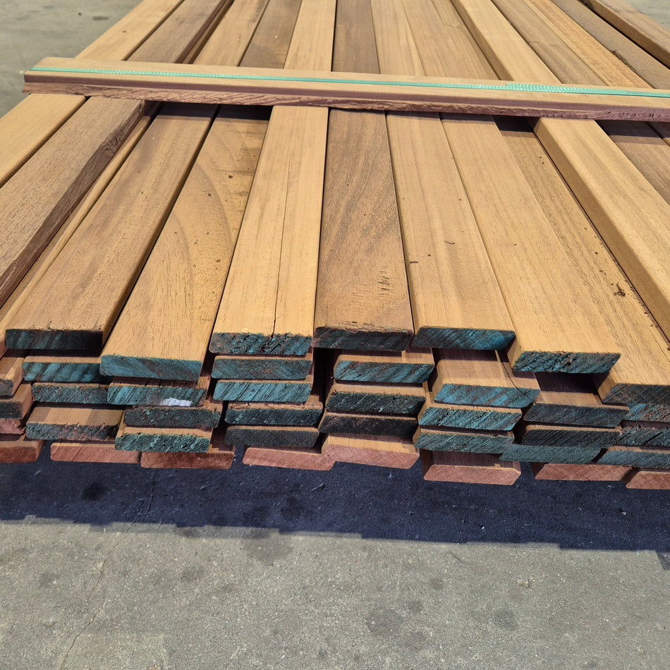 Thermo Ayous Geschaafde Planken 3950-3350x66x18mm Partij 2084
