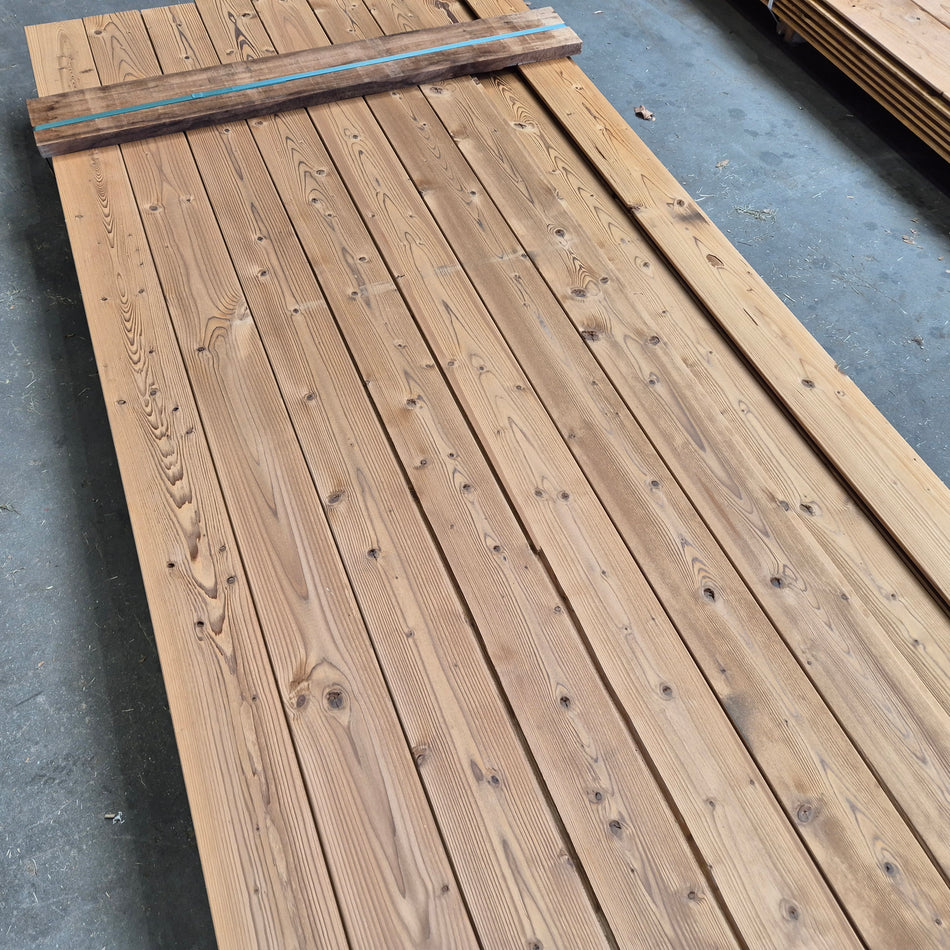 Partij Thermo Vuren halfhouts Rabat planken 3000x138-125x18mm