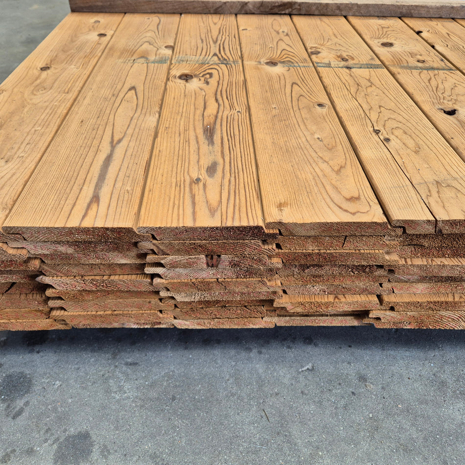 Partij Thermo Vuren halfhouts Rabat planken 3600x140-130x18mm