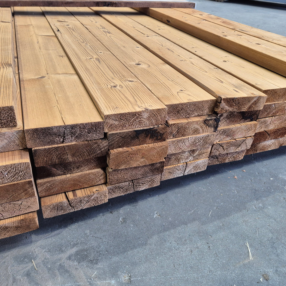 Partij Thermo Vuren Balken 4200-4500x136x40mm