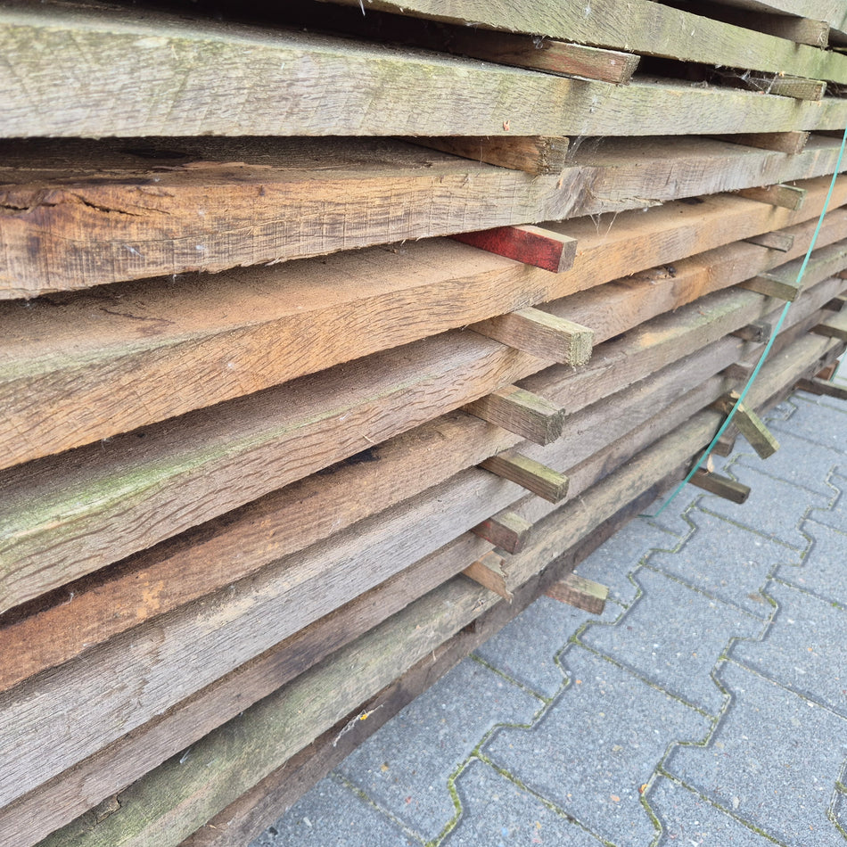Partij Eiken planken 2100-2300x160x27-30mm Windgedroogd