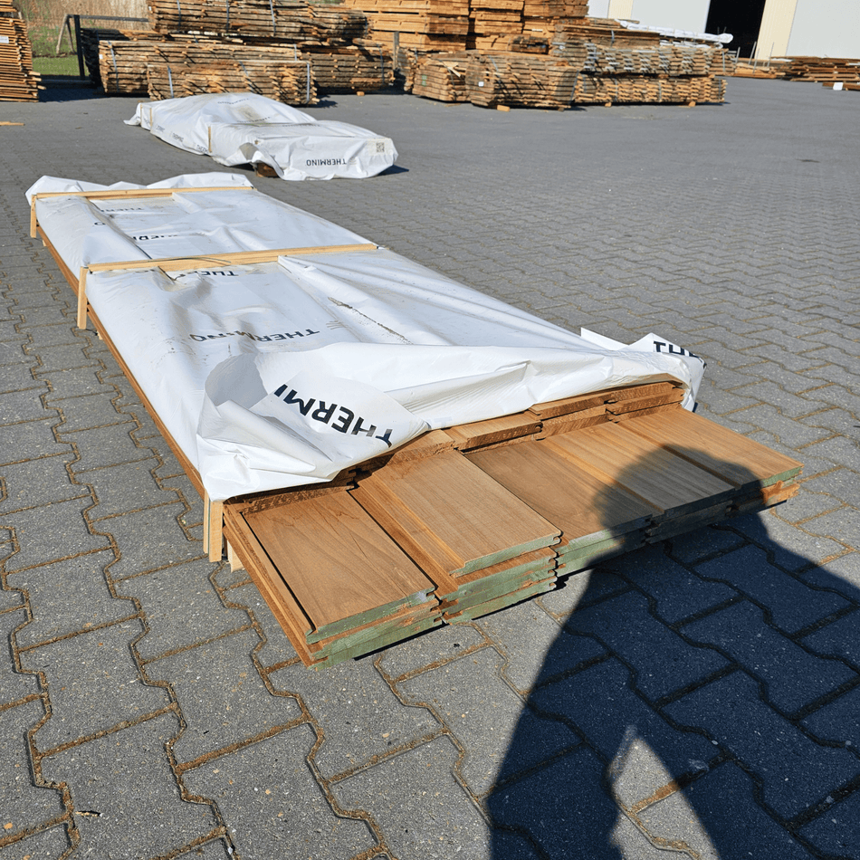 Thermo Ayous Channelsiding 2050-2750x190x20mm