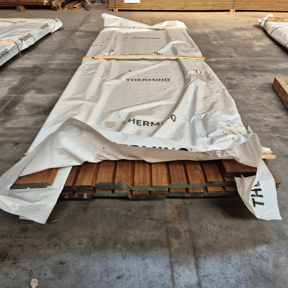 Partij 879 Thermo Vuren Dubbel Rhombus 4200x140x25mm