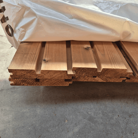 Partij 879 Thermo Vuren Dubbel Rhombus 4200x140x25mm