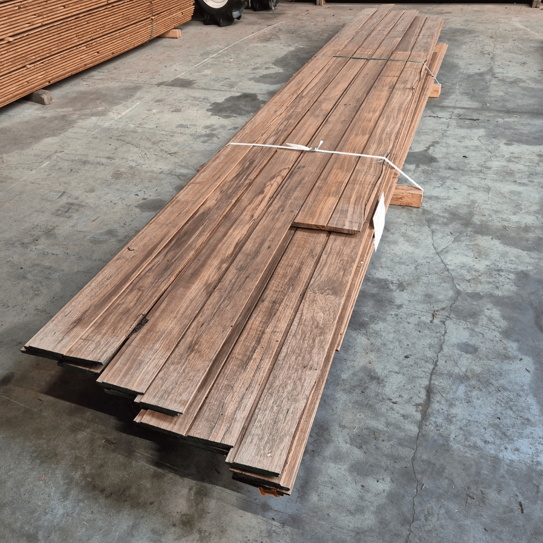 Partij 882 Thermo Frake Channelsiding 2300-4900x140x18mm