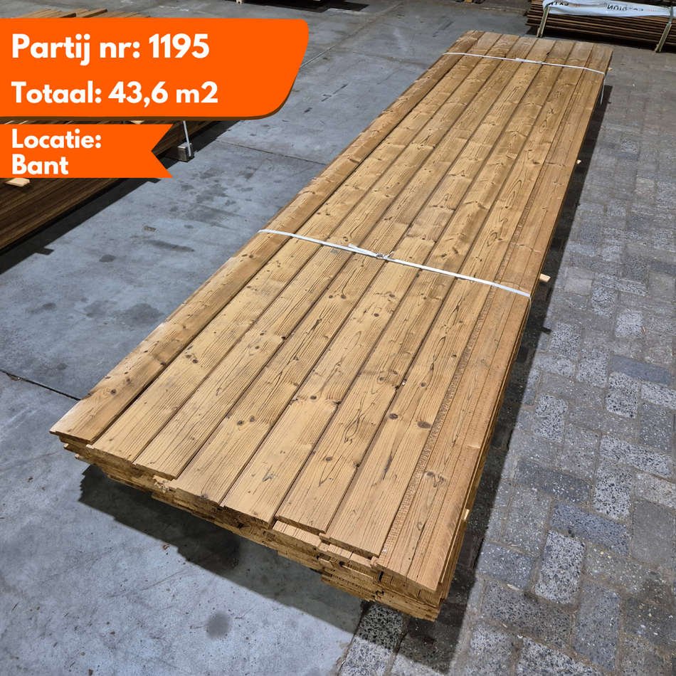 Partij Thermo Vuren planken Halfhout Rabat geborsteld 4200x140-130x19mm